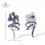 Сребърни обеци с цветя и син шпинел 💙 – Clara Bijoux