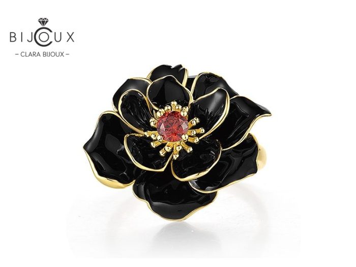 Пръстен „Черна роза“ със златна позлатка и гранат Clara Bijoux – изглед отпред