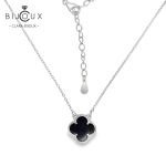 Родирано сребърно колие с черен ахат във форма на детелинка Clara Bijoux