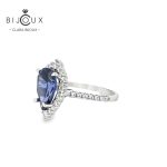 Сребърен пръстен с тъмносин камък и бели CZ Clara Bijoux – страничен изглед