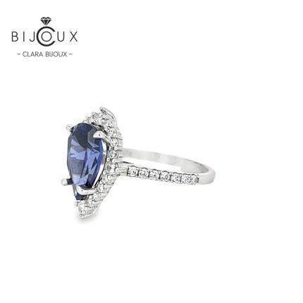 Сребърен пръстен с тъмносин камък и бели CZ Clara Bijoux – страничен изглед