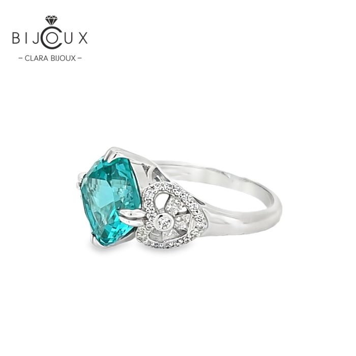 Бутиков сребърен пръстен със зелен камък и бели CZ Clara Bijoux – страничен изглед
