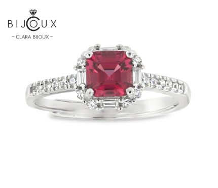 Бутиков сребърен пръстен с пироп и родиево покритие