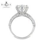 Луксозен пръстен с мойсанит 2 карата елегантен дизайн