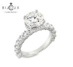 елегантен пръстен clara bijoux с масивен централен мойсанит