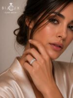 пръстен с родиево покритие и геометричен дизайн Clara Bijoux, представен върху ръка