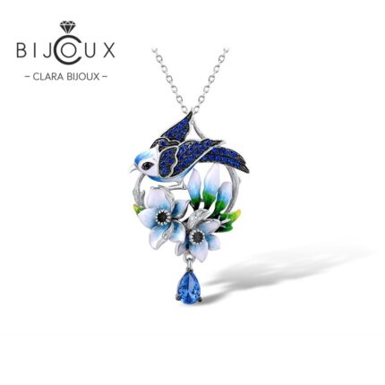 Дизайнерска сребърна висулка Sapphire Birdsong със синя птица, лабораторни сапфири, цветен емайл и капковиден син кристал – Clara Bijoux